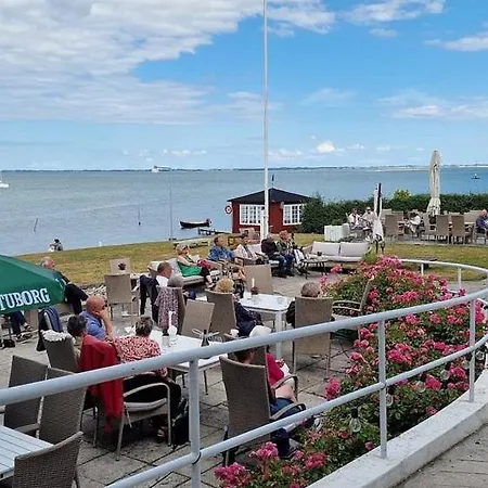 Udsigten Bed & Breakfast 3*